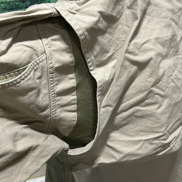 Cabelas Outdoor Gear Men’s Khaki Button Front Right Hand Shooting Shirt Sz XL - Picture 6 of 12